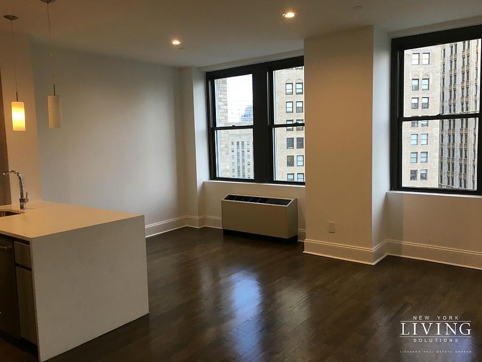 1st image of 15 Park Row APT 20N