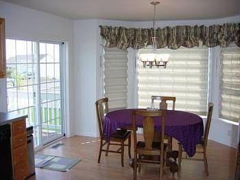 4th image of 465 Lynne Dr