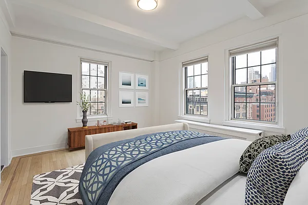 Rented by Compass | media 10