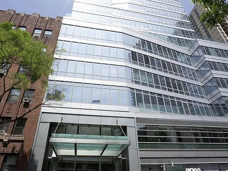 255 E 74th St #27A — Photo 15
