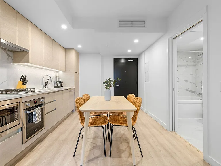 823 Carnarvon St #1308 — Photo 15