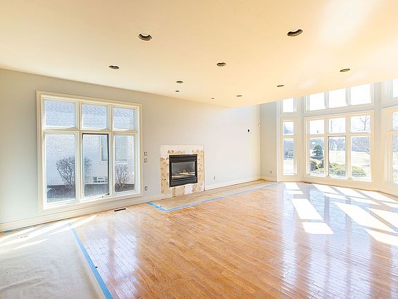4th image of 27850 San Jose Ct