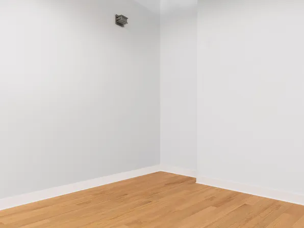 310 East 46th Street image 6 of 6