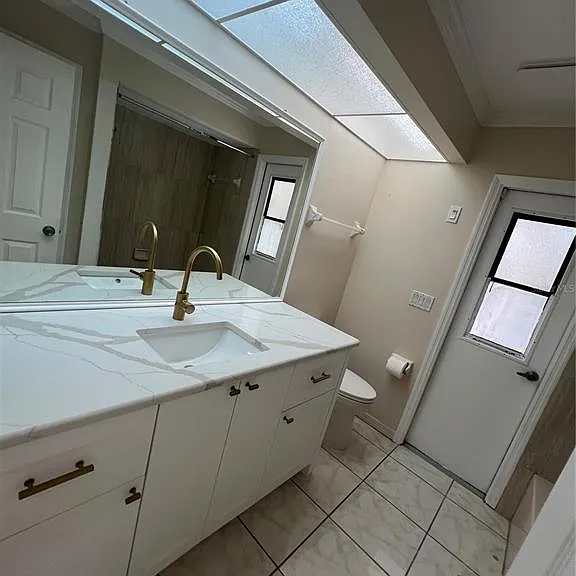 1516 Abel St — Photo 22