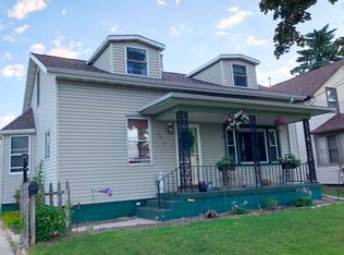 3910 Custer St, Manitowoc, WI 54220