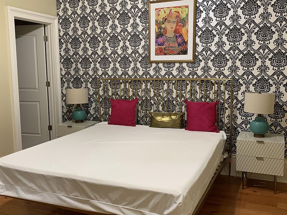 Your furnishings are only needing, along with your bed & bath linens and clothes
