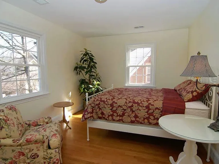 1034 N Edgewood St #2 — Photo 11