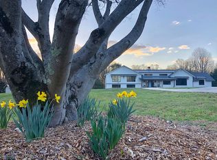 343 Springvale Rd, Great Falls, VA 22066