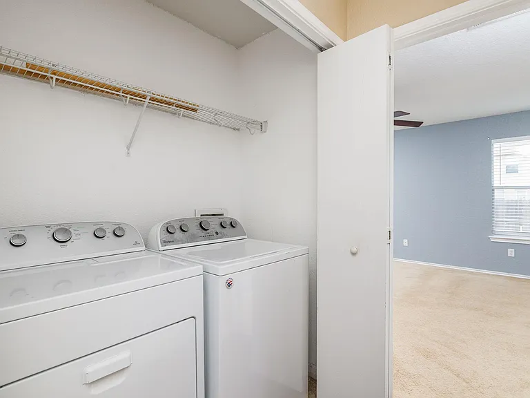 190 Quarter Ave — Photo 19