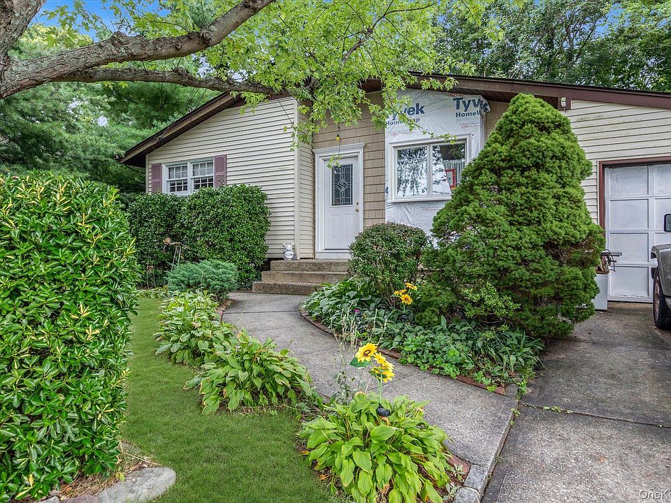 1st image of 81 Lenore Lane