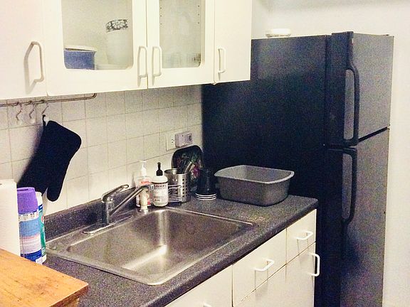 4th image of 130 Beach 121st St APT 5A