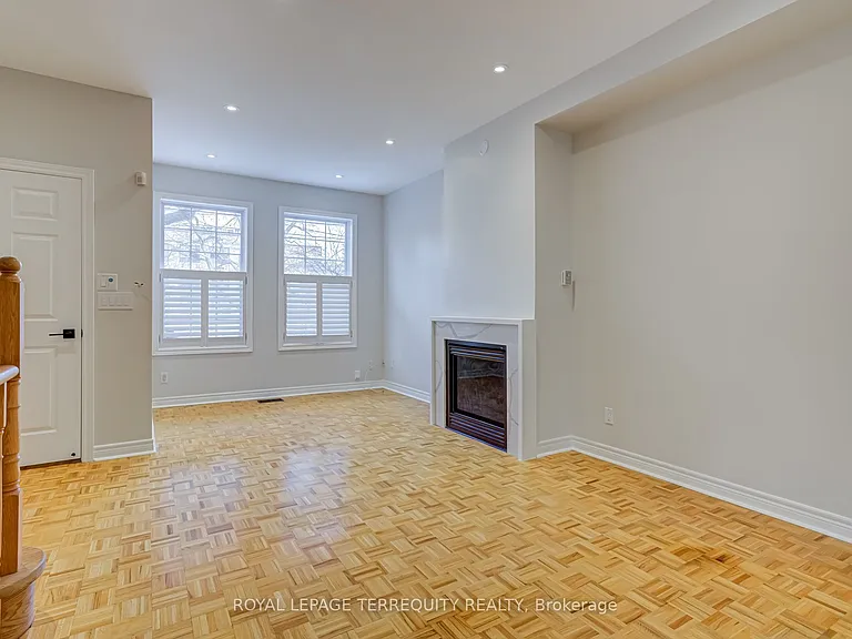 244 George St — Photo 10