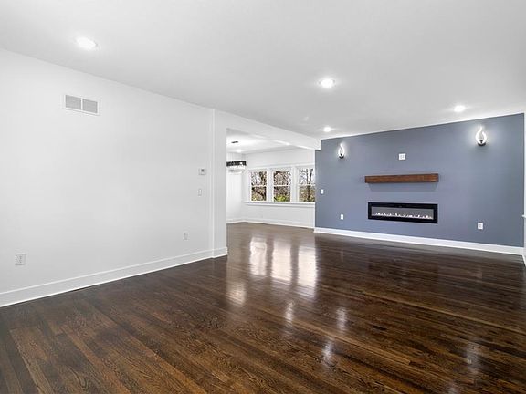 5th image of 1932 Praun Ln