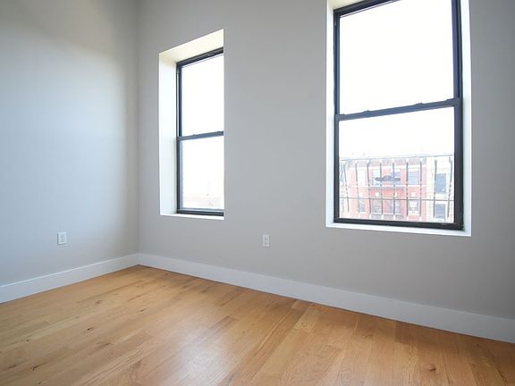 4th image of 1792 Amsterdam Ave #5D