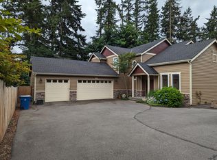 15916 60th Ave W, Edmonds, WA 98026