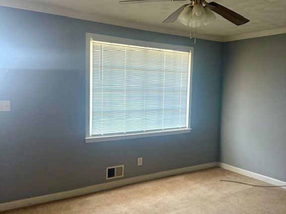 3rd image of 1220 E Main St