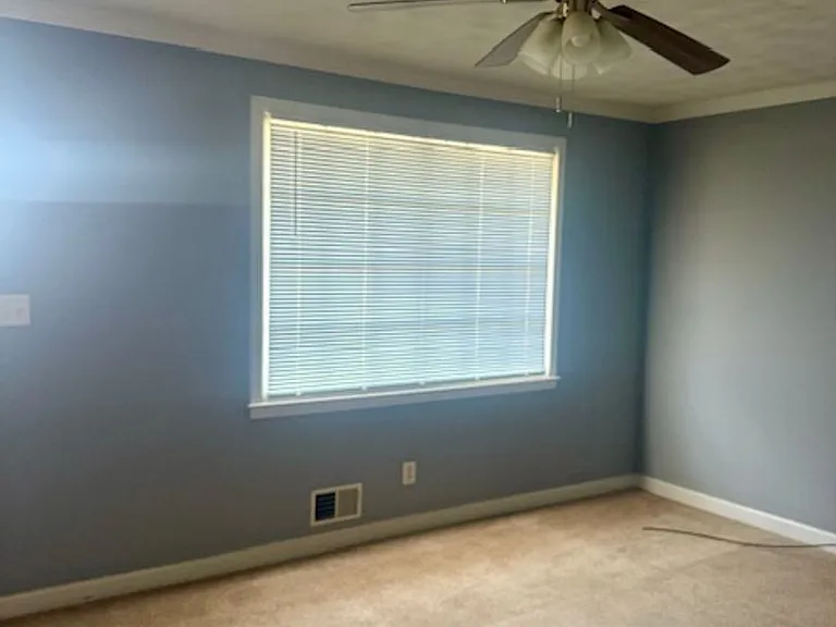 1220 E Main St — Photo 3