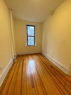 5th image of 227 E 50th St #66