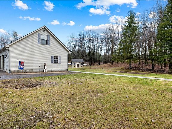 5th image of 9347 Coal Hill Rd