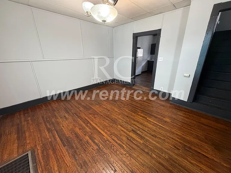 314 Porter St — Photo 8