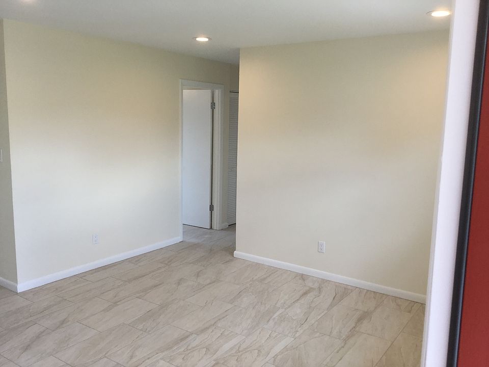 1st image of 7912 Plunkett Ave