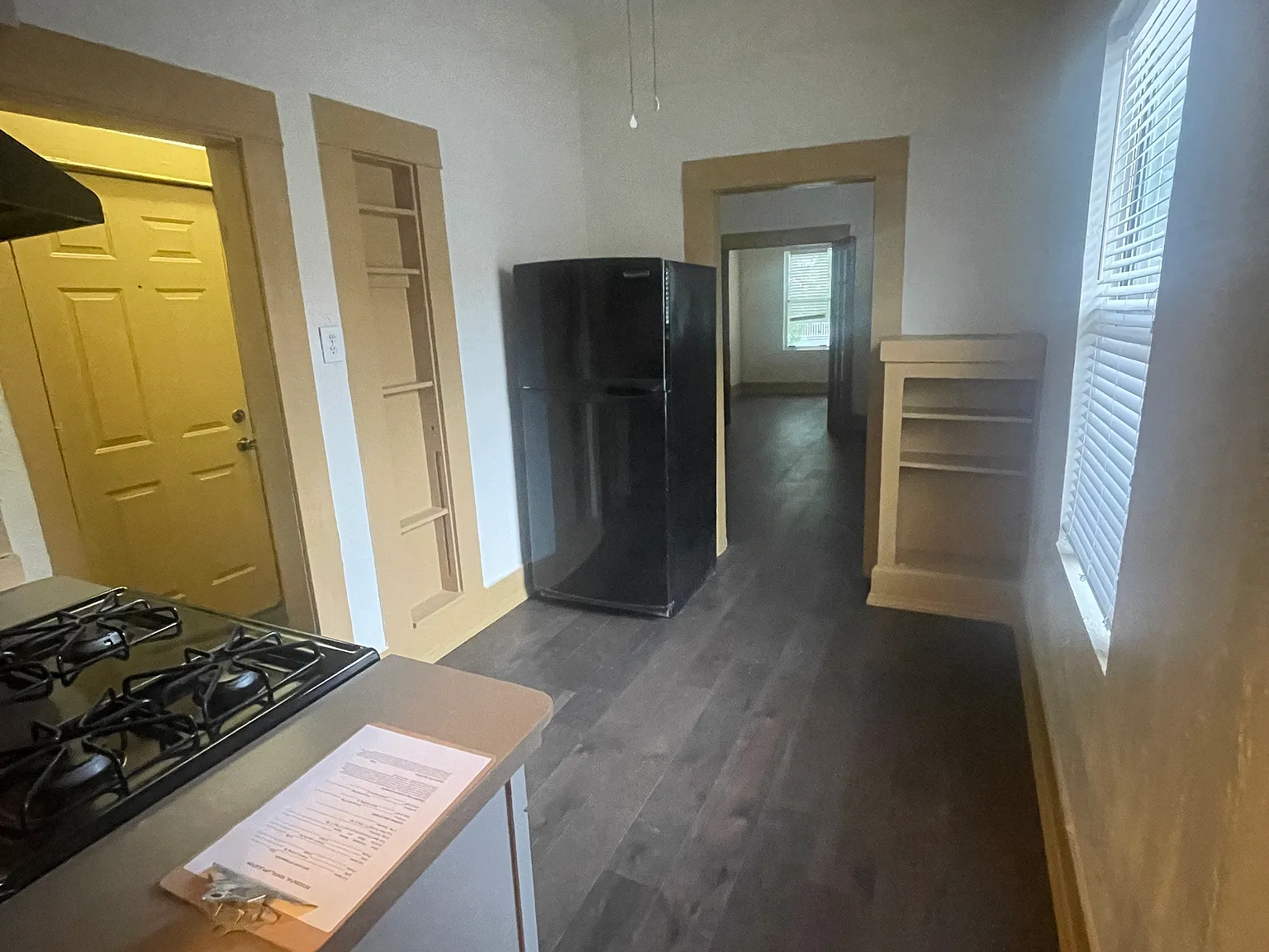 1 bed, 300 sqft, $800 — Photo 2