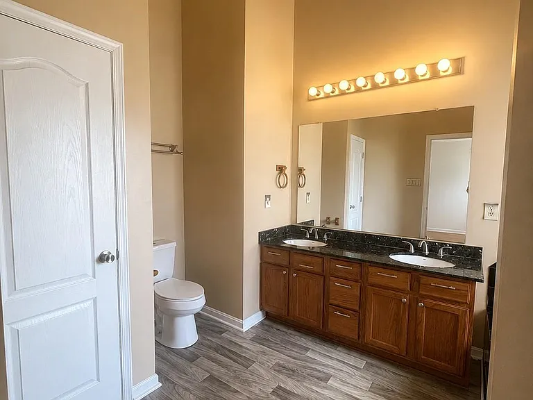 1107 Station Dr — Photo 8