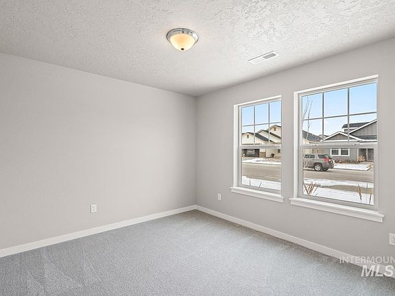 2nd image of 1687 Cashel St