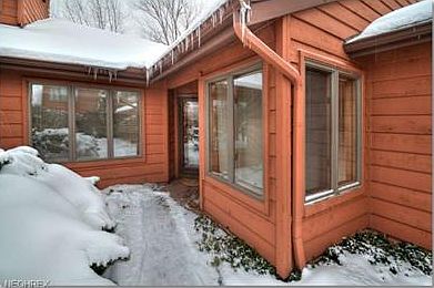 3rd image of 25880 Fairmount Blvd