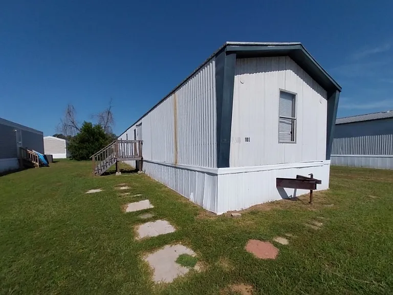 Sunset Ridge MHC — Photo 19