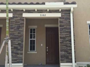 17051 SW 96th St, Miami, FL 33196