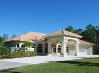 6823 Hunters Rd, Naples, FL 34109