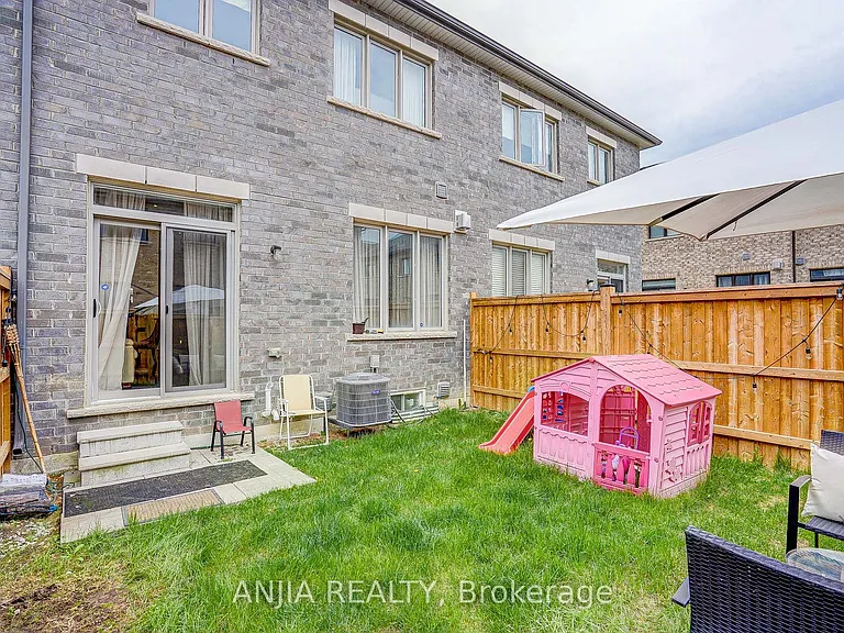 25 Collier Cres — Photo 39