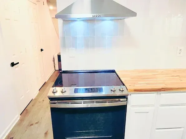 280 Fleming Rd #B, Charleston, SC 29412