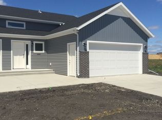 6057 61st Ave S, Fargo, ND 58104