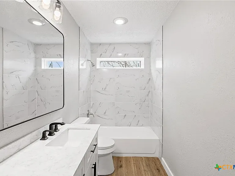 804 Antelope Trl — Photo 2