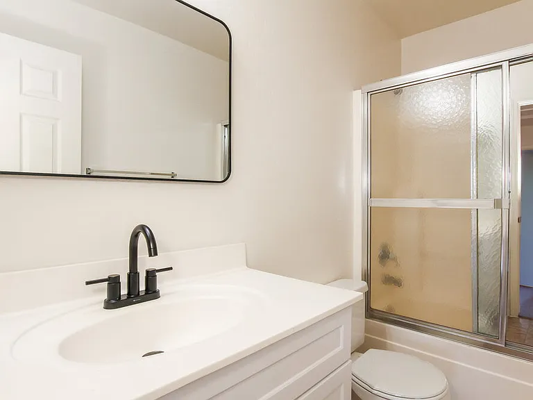 11239 W Campbell Ave — Photo 15