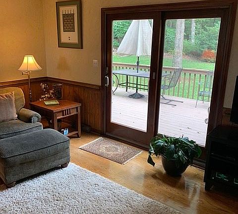 3rd image of 203 Mount Haven Dr