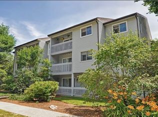 2001 Franklin Crossing Rd #1, Franklin, MA 02038