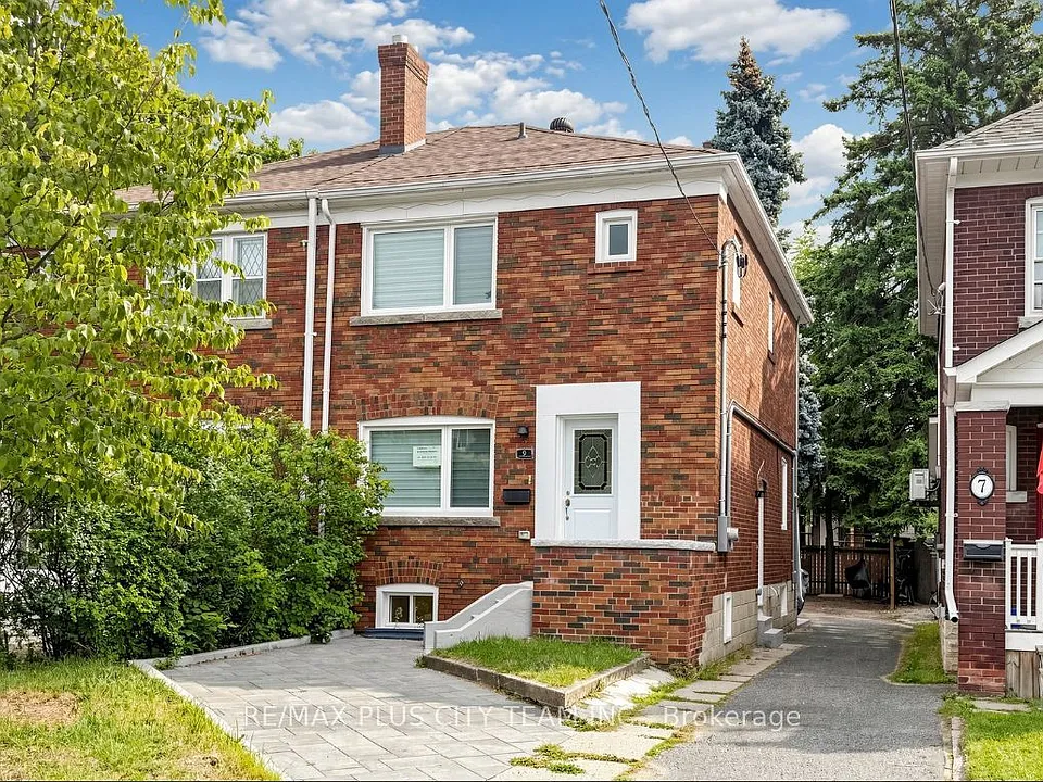 9 Lesmount Ave #BASEMENT