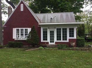 11021 E Iroquois Rd, Walkerton, IN 46574