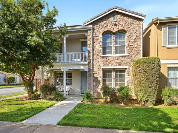 7902 English Oak Cir, Gilroy, CA 95020