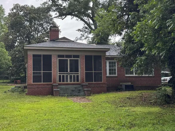 225 Oak Hill Rd, Eastover, SC 29044