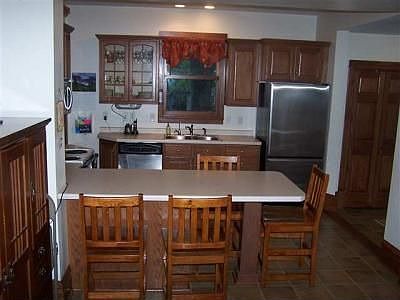 4th image of 1006 W Fairview Ave