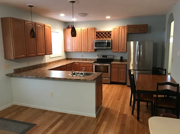159 Auburn St, Meshoppen, PA 18630