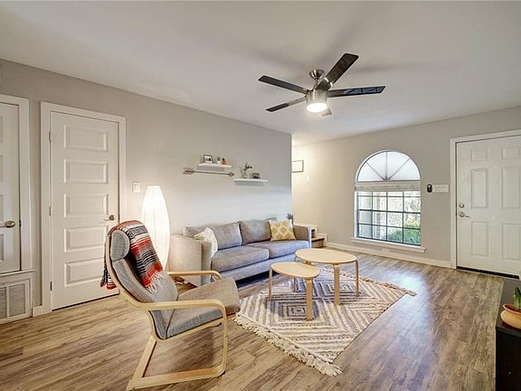 4th image of 1901 Glen Allen St APT 1