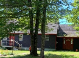 9 Brighton Rd, Wellington, ME 04942