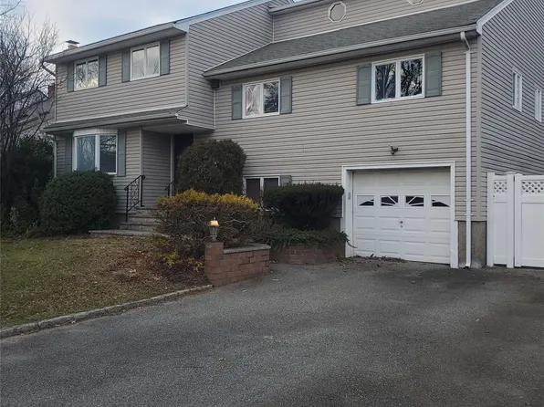 11 Lincrest Street, Syosset, NY 11791