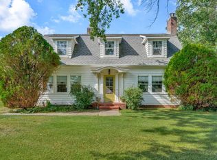 240 SW Fairlawn Rd, Topeka, KS 66606