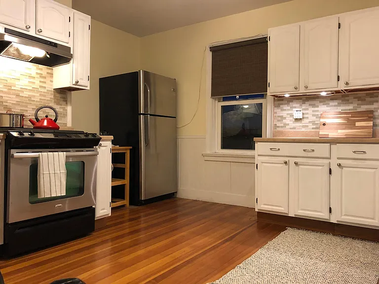 52 Stamford Ave — Photo 20